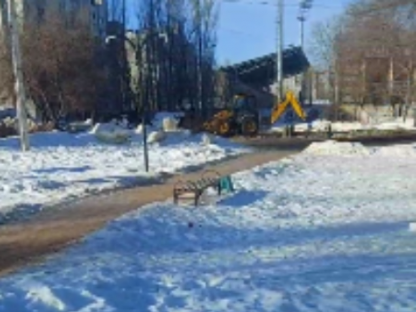 Город-каток: странную полировку льда заметили в Воронеже 