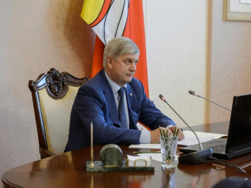  Губернатор Гусев ужесточил меры из-за коронавируса в Воронежской области 