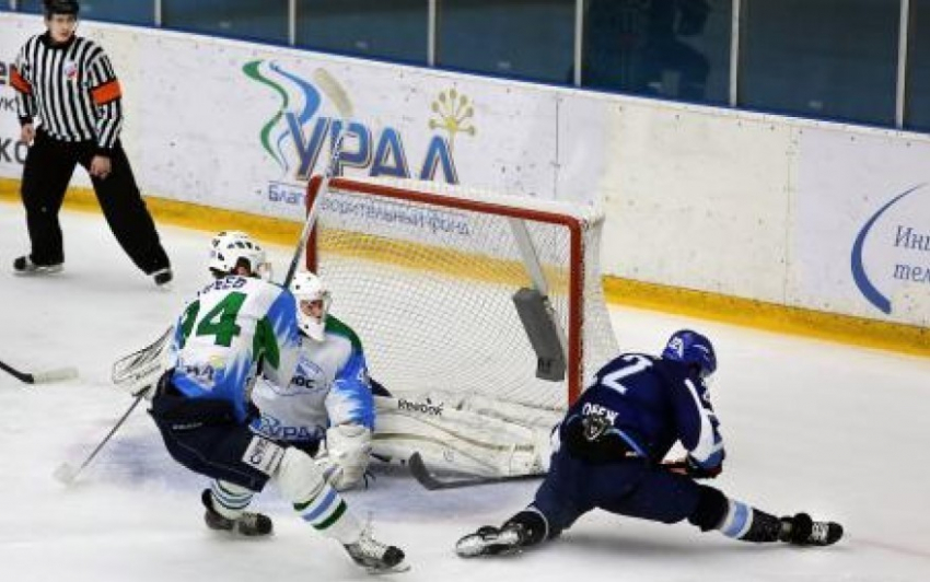 Воронежский «Буран» в матче с «Торосом» одержал долгожданную победу