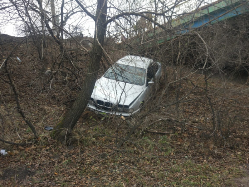 Стали известны подробности аварии с вылетом BMW с виадука в Воронеже