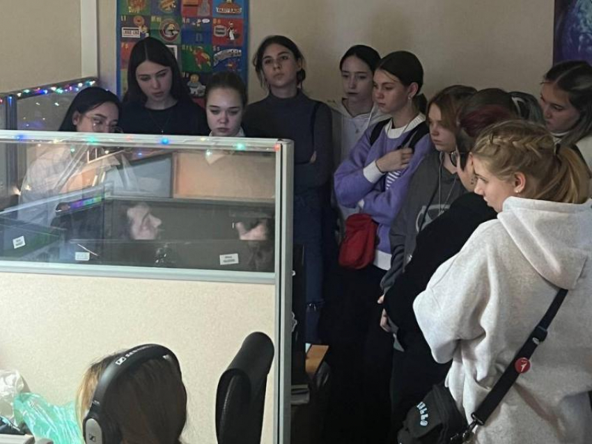 Дети из ЛНР и ДНР посетили воронежскую анимационную студию 