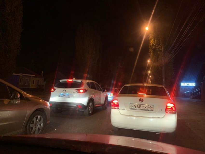 9-балльный коллапс парализовал дороги в Воронеже