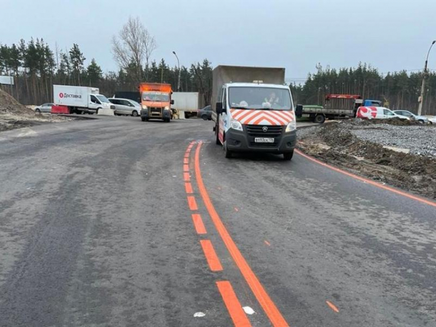 Новая схема движения ждёт воронежских автолюбителей на перекрёстке Минской-Остужева