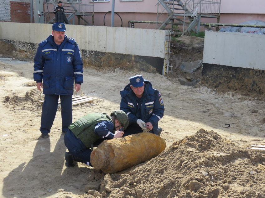 На стройке у детского сада нашли 250-килограммовую авиабомбу в Воронеже