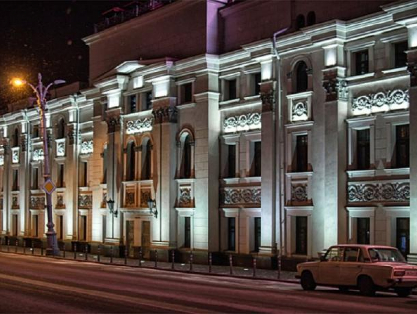 Власти потратили 90 млн рублей на подсветку зданий в Воронеже