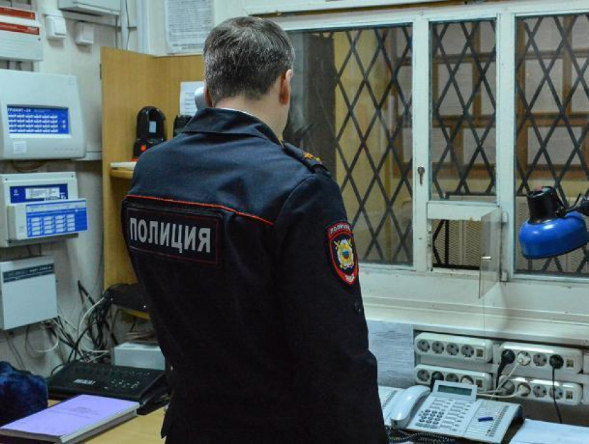 Воронежские полицейские разыскивают человека, «заминировавшего» больницу