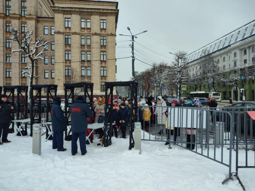 Площадь Ленина открыли для посещения в Воронеже 