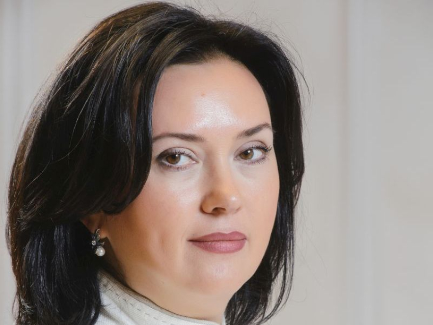 Замглавы аппарата губернатора Ольга Извекова отмечает день рождения в Воронеже