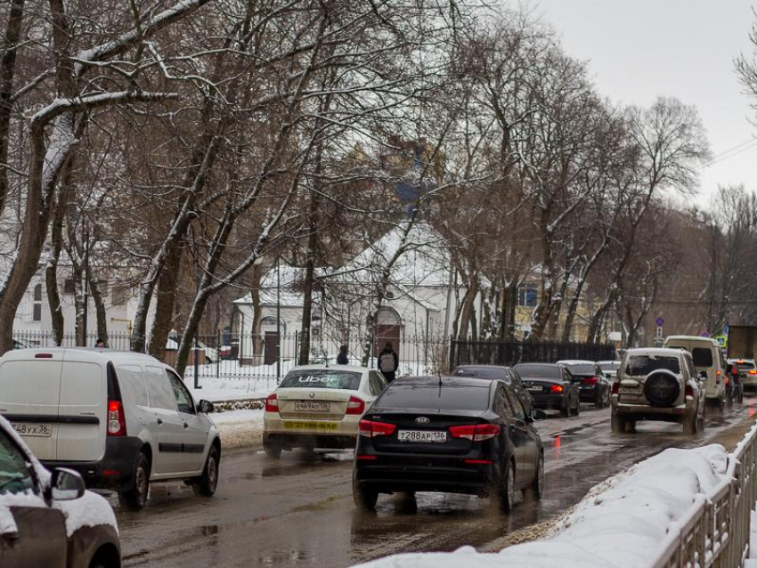 Как воронежцам сэкономить на такси в новогоднюю ночь 