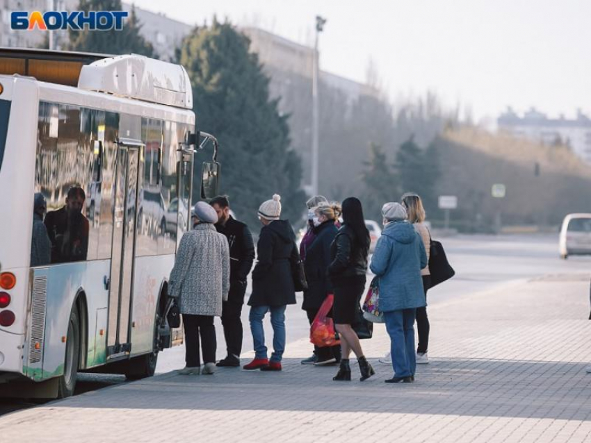 Популярные среди воронежцев автобусы будут позже выезжать с конечных остановок