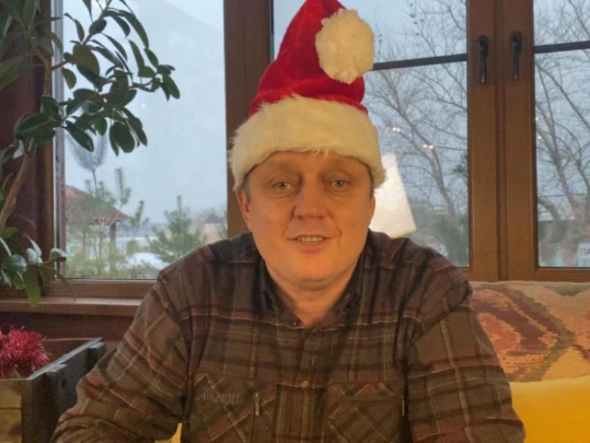 «Цените своих близких»: главред Олег Пахолков поздравил читателей с наступающим Новым годом