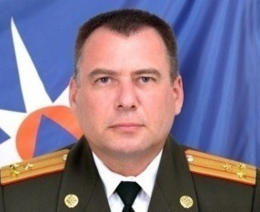 Воронежских пожарных с профессиональным праздником поздравил врио начальника Главного управления МЧС России по Воронежской области Михаил Гусев