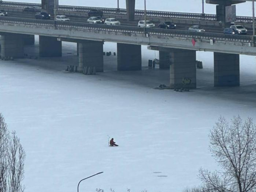 Почему в лютый мороз Воронежское водохранилище притягивает сотни людей