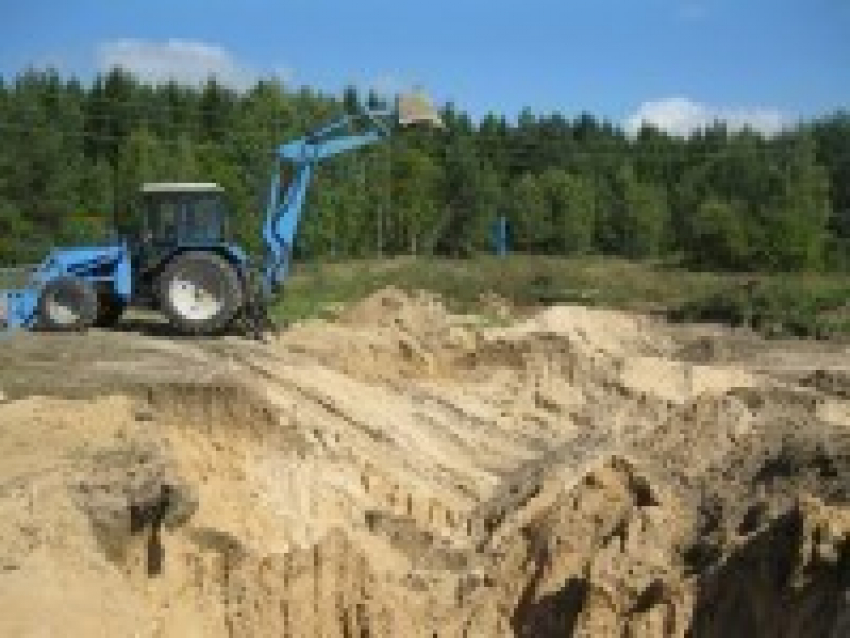 В Воронежской области незаконно раскопали карьер