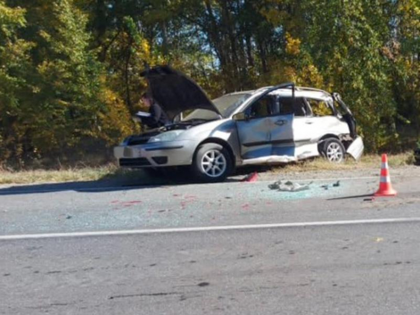 Автомобилистка умерла в ДТП с грузовиком в Воронежской области