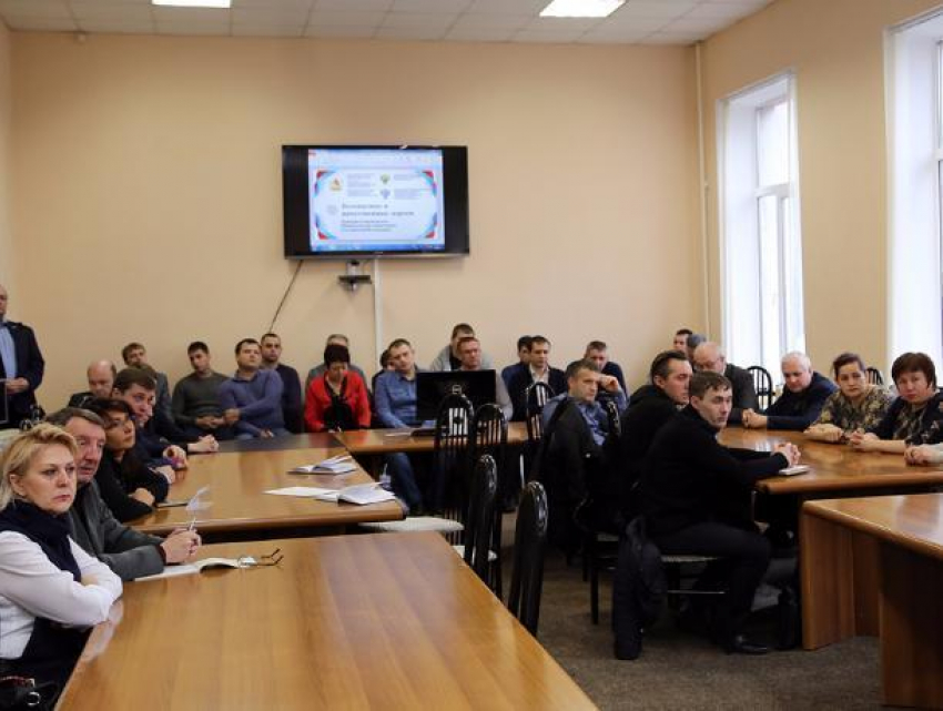 В Воронеже хотят отремонтировать 150 километров дорог в следующем году