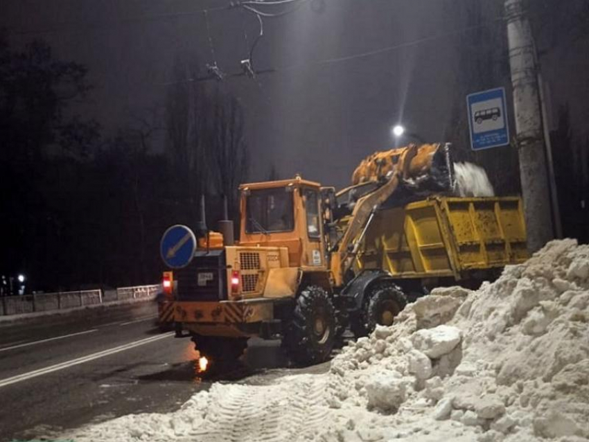 Все шесть глав комбинатов благоустройства попали под огонь воронежских прокуроров из-за неуборки снега во время циклона