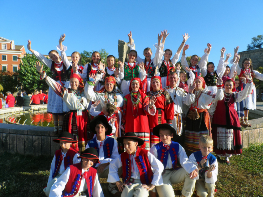 Греки по достоинству оценили воронежский фольклорный ансамбль «Радовесь»