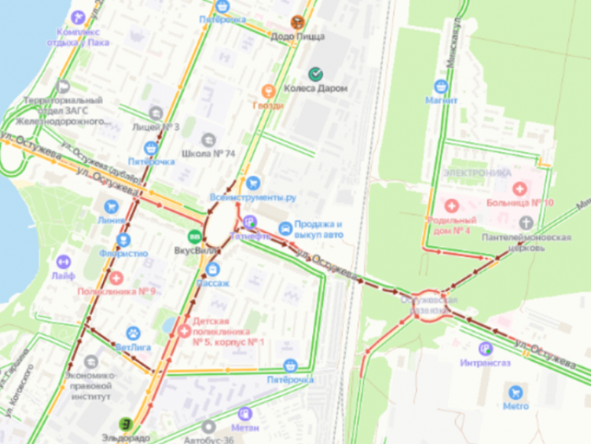 Адская пробка парализовала Остужевское кольцо в Воронеже 