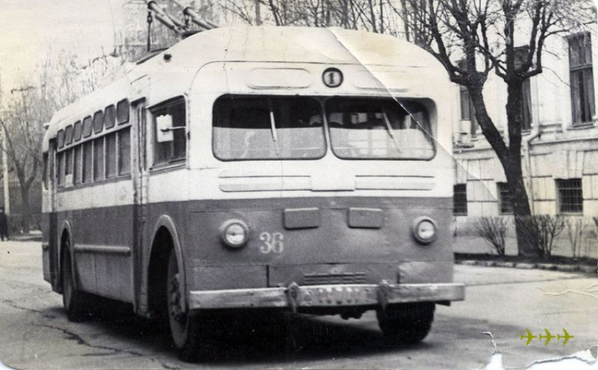 Троллейбусному движению на улицах Воронежа исполнилось 65 лет