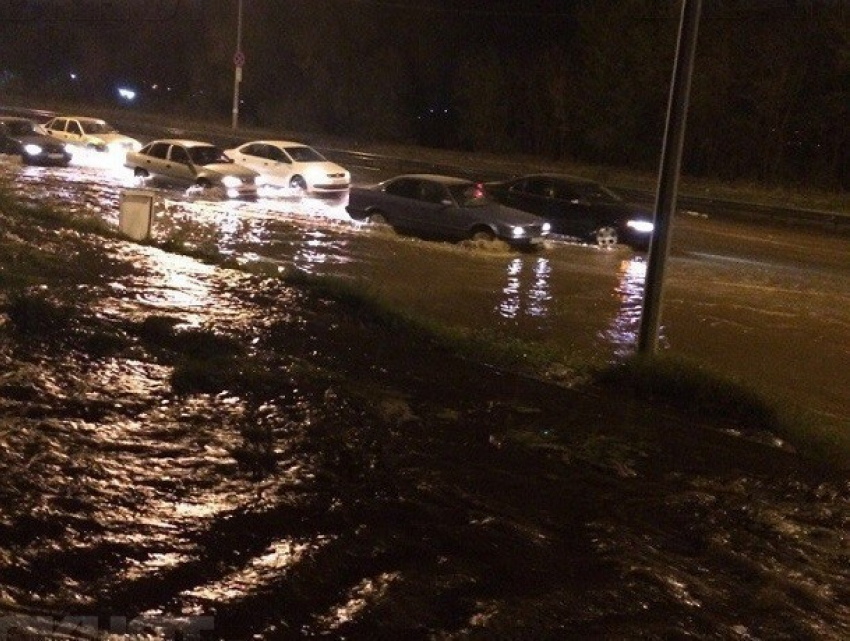 Коммунальщики рассказали, когда воронежцам вернут тепло и воду после крупной аварии 