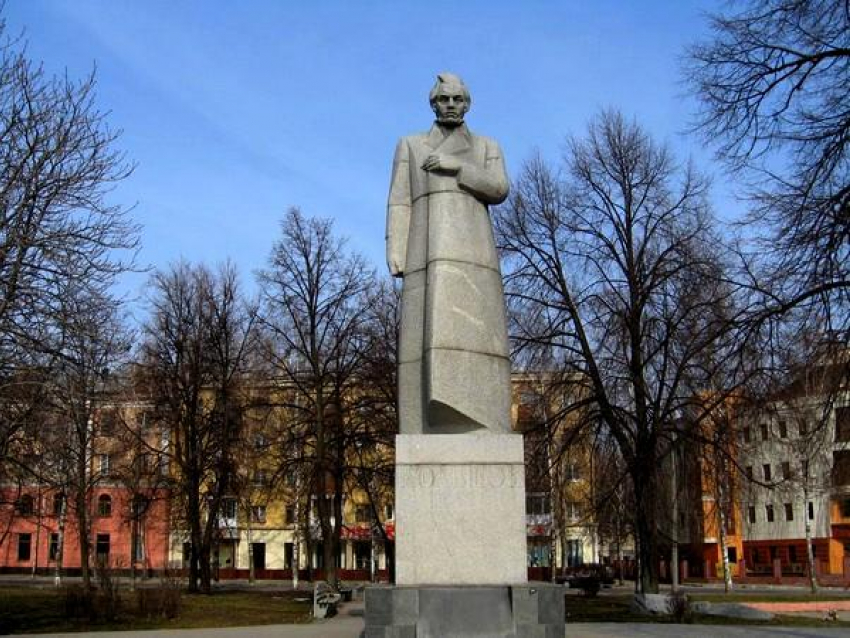 Воронежский памятник Алексею Кольцову на Советской площади будет демонтирован