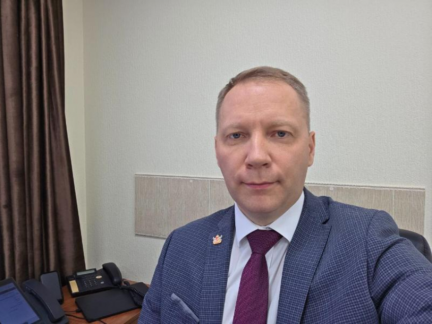  Главу воронежского минЖКХ наказали за «косяки» на Петровской набережной