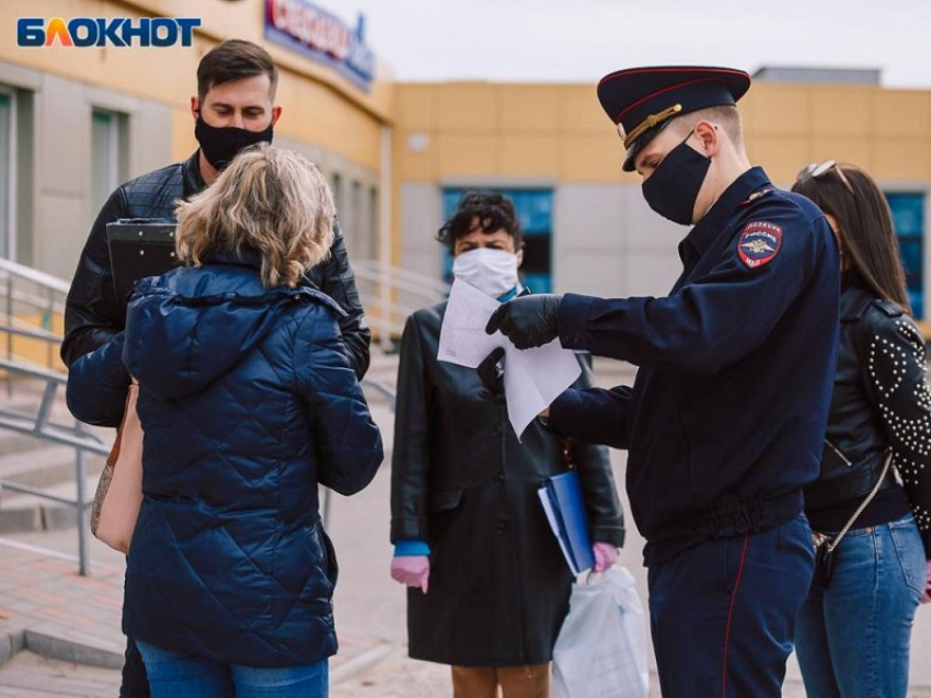 Тотальный контроль масочного режима в автобусах вводят в Воронежской области 