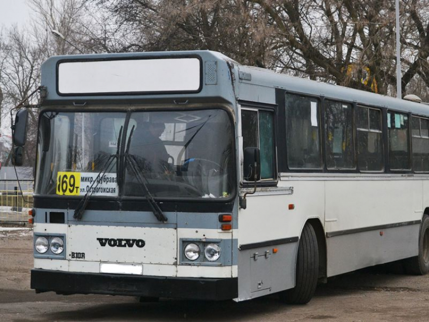 Воронежцы выступили против остановки общественного транспорта у себя под боком