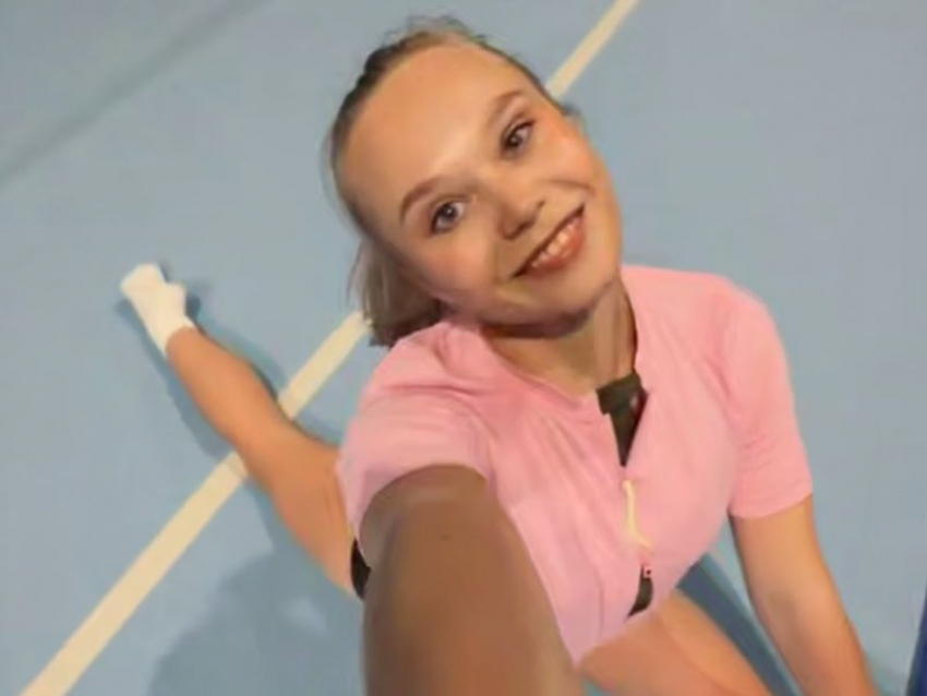 На чемпионате в Италии выступит красавица-гимнастка Ангелина Мельникова из Воронежа