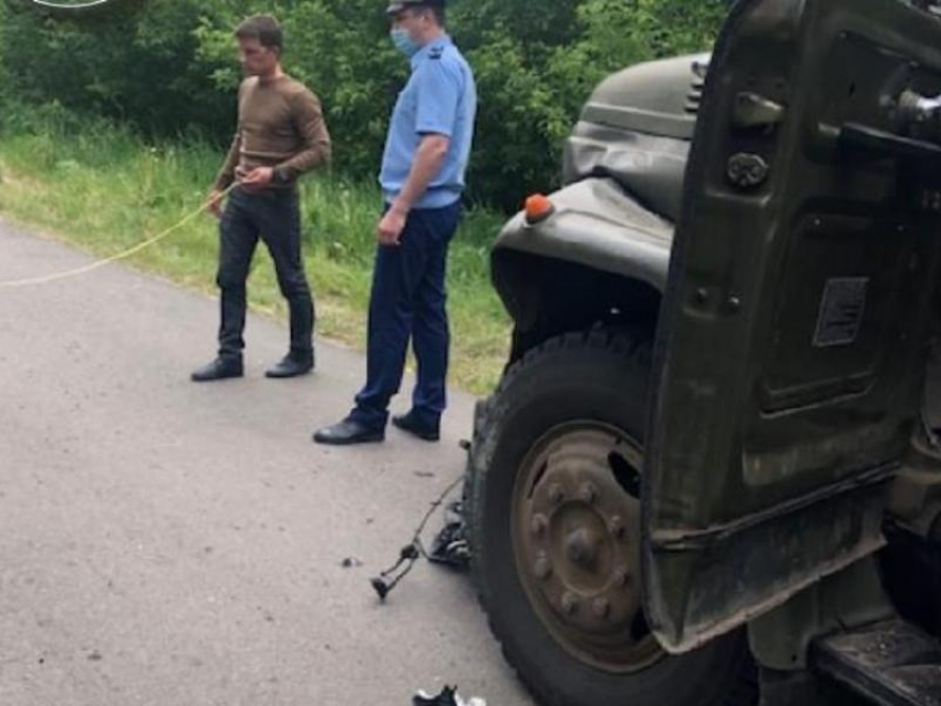 14-летний школьник погиб в ДТП с грузовиком в Воронежской области 