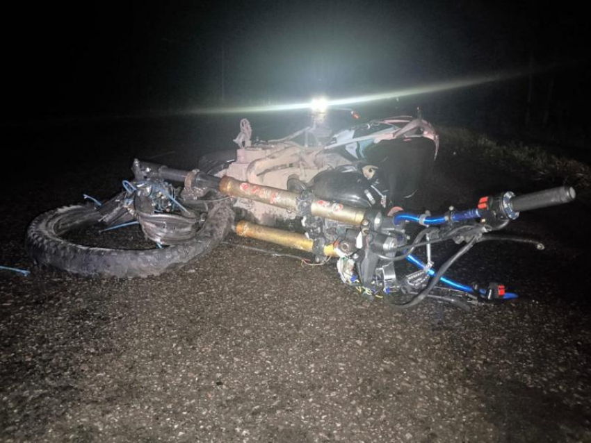 В больнице умер один из подростков, пострадавших в ДТП на мотоцикле в Воронежской области