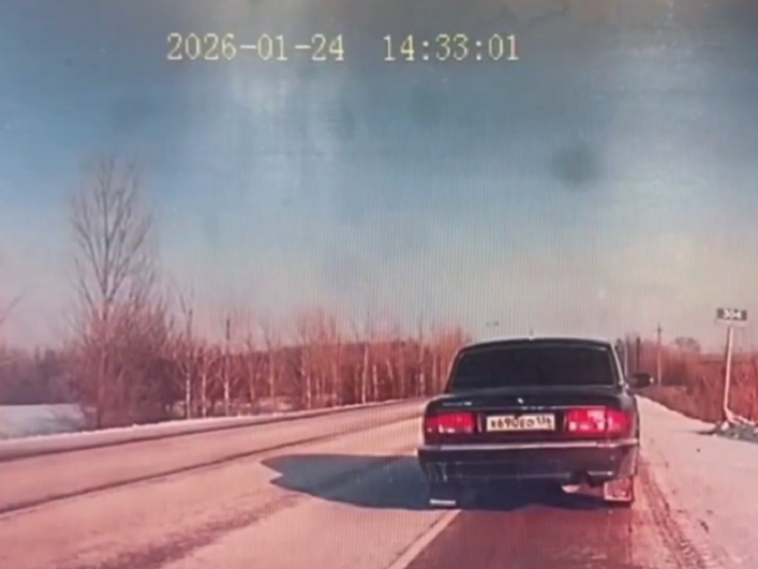 Воронежские полицейские вызволили мужчину из морозной ловушки 