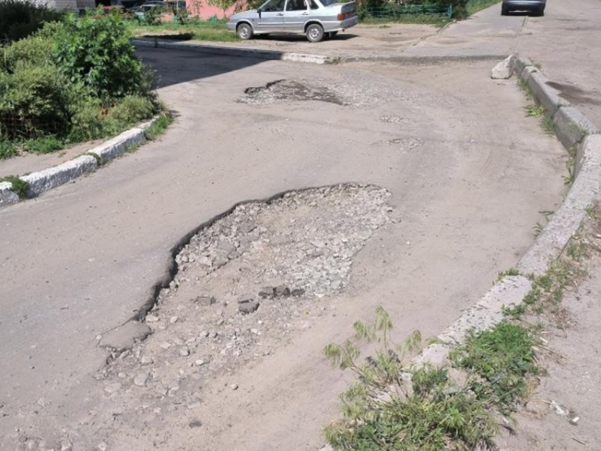 На дорогу ненависти попросили обратить чиновничье внимание в Воронеже 