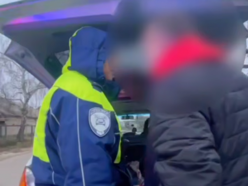  «Не надо стесняться»: запах изо рта подвел воронежца на иномарке 