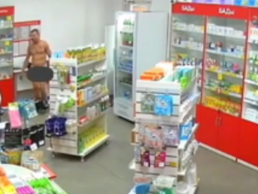 Стриптиз в воронежской аптеке сняли на видео 
