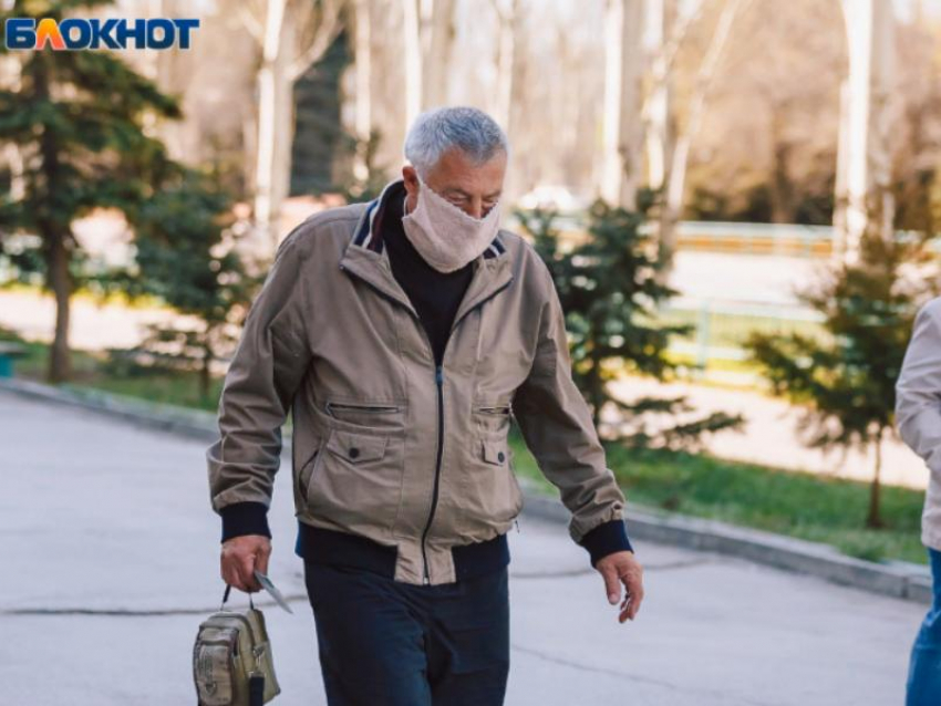 Все больше пенсионеров заболевают коронавирусом в Воронежской области   