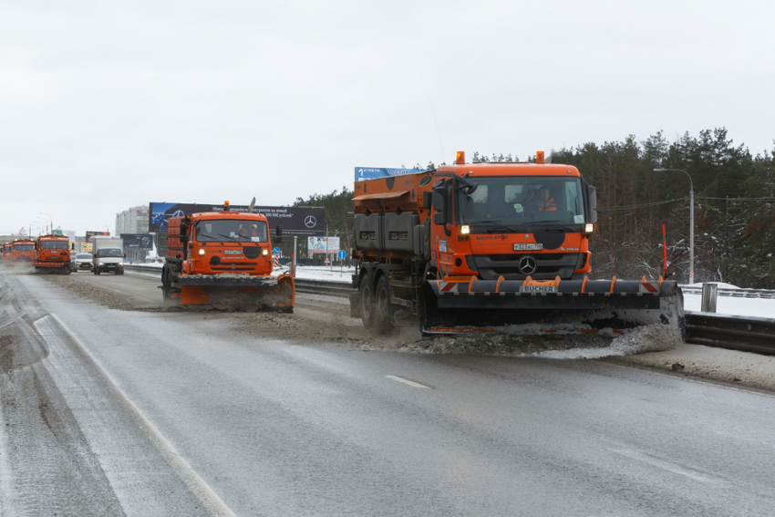 Почти 100 единиц техники зимой будут убирать федеральные дороги в Воронежской области