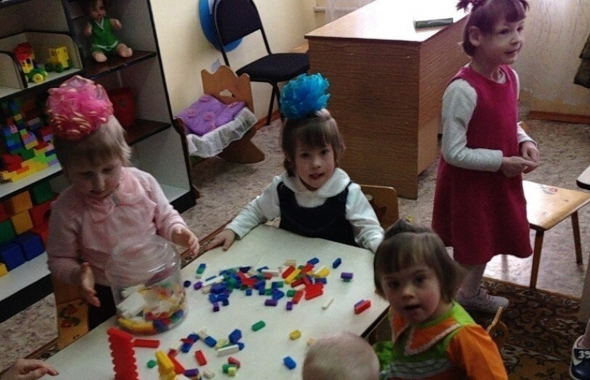 Павел Астахов посетил детский дом-интернат под Воронежем: Нерадивые педагоги вредны детям!