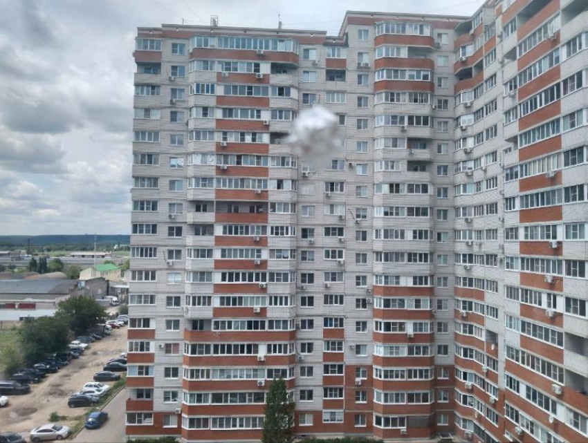 Воронежцы сообщают о стрельбе по окнам 