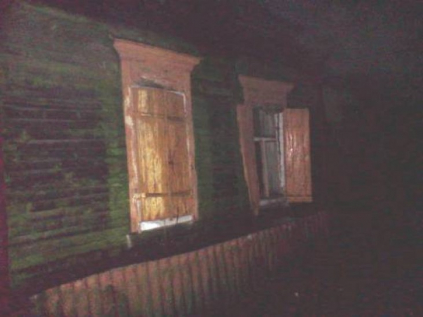 В Воронежской области неизвестные подожгли частный дом