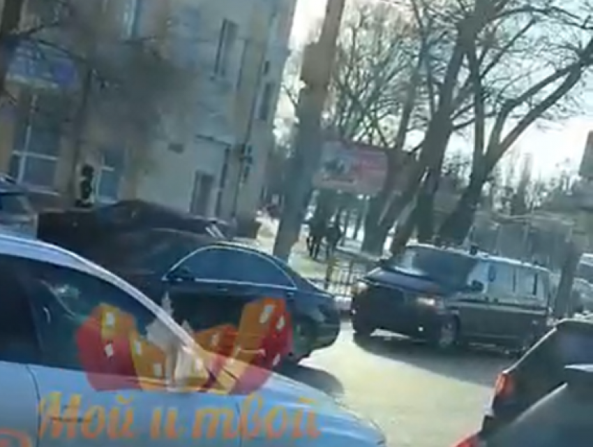 VIP-кортеж сняли на видео в день приезда Мишустина в Воронеж