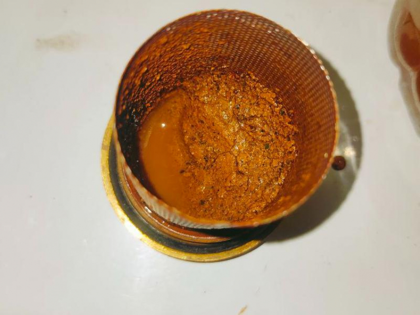 "Вообще жесть", – воронежец показал, что таится внутри батарей