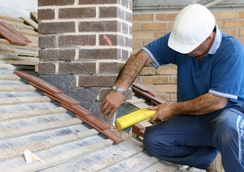 Какой дымоход лучше для камина в доме?