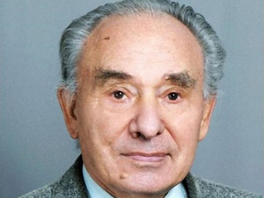 Известный воронежский доктор Фаустов родился 95 лет назад в ЦЧО