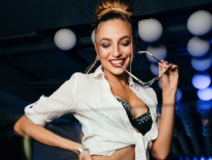 Красотка из Воронежа поборется за миллион рублей в конкурсе «Мисс Офис»