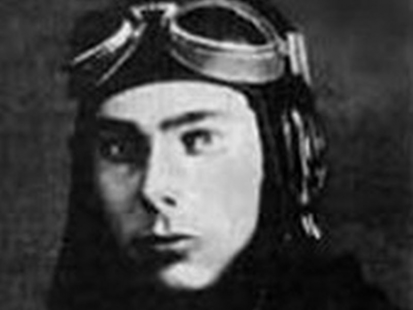 Героический огненный таран 82 года назад совершил под Воронежем летчик Василий Колесниченко