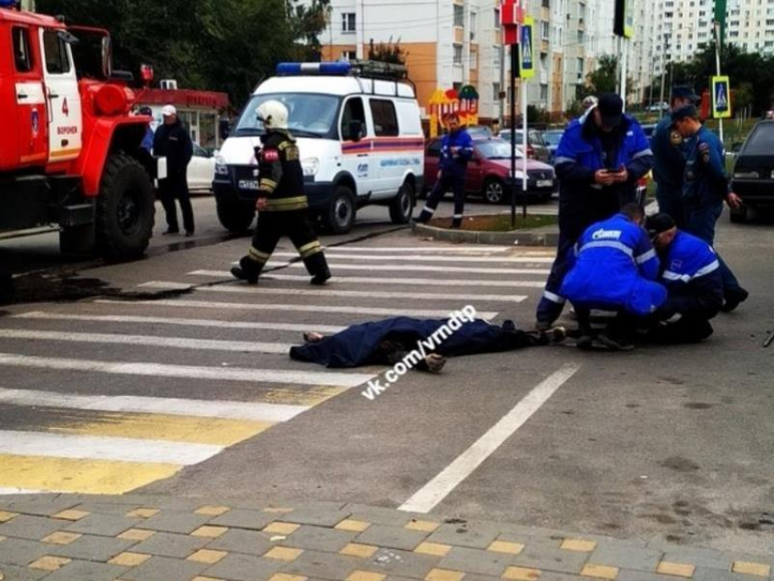 Опубликованы снимки с места гибели рабочего в Воронеже