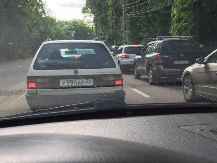 В центре Воронежа образовалась пятикилометровая пробка