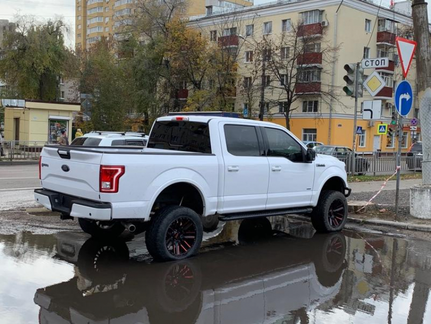 Монстра от мира машин с американским характером заметили в Воронеже